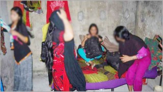 ভারতে হোটেল থেকে ৯ বাংলাদেশি তরুণী উদ্ধার ভারতে হোটেল থেকে ৯ বাংলাদেশি তরুণী উদ্ধার